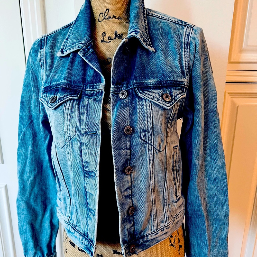 FOREVER 21 Light Blue Jean Jacket. All Cotton. Jeans Jacket